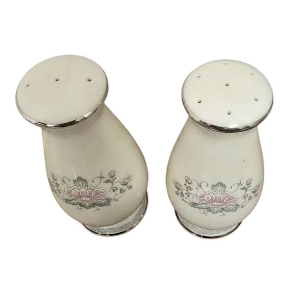 Lenox Charleston Floral Salt & Pepper Shakers Set - Picture 2 of 4